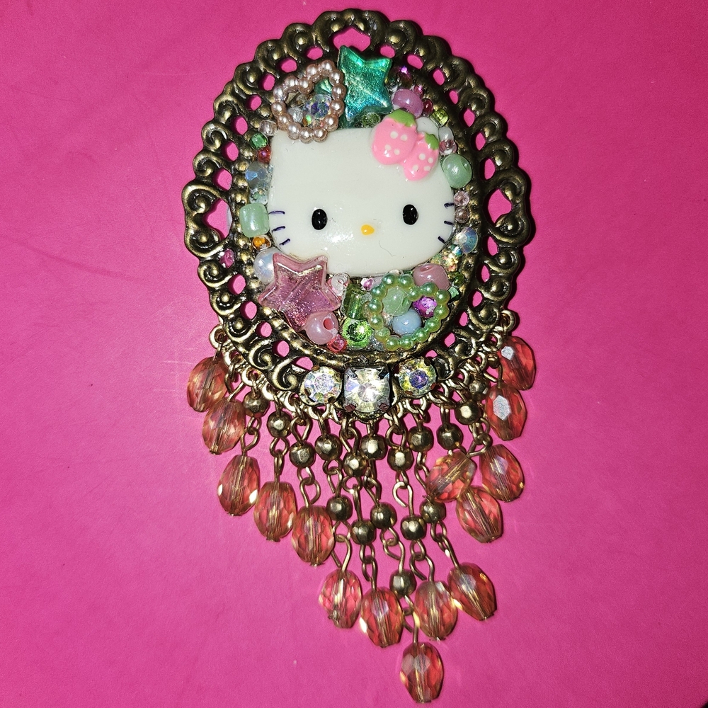 Cute Hello Kitty Phonegrip with Beaded Fringe